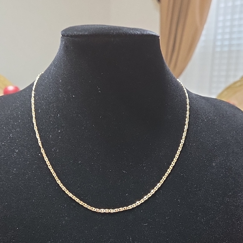 Elegant Gold Mariner Link Chain Necklace